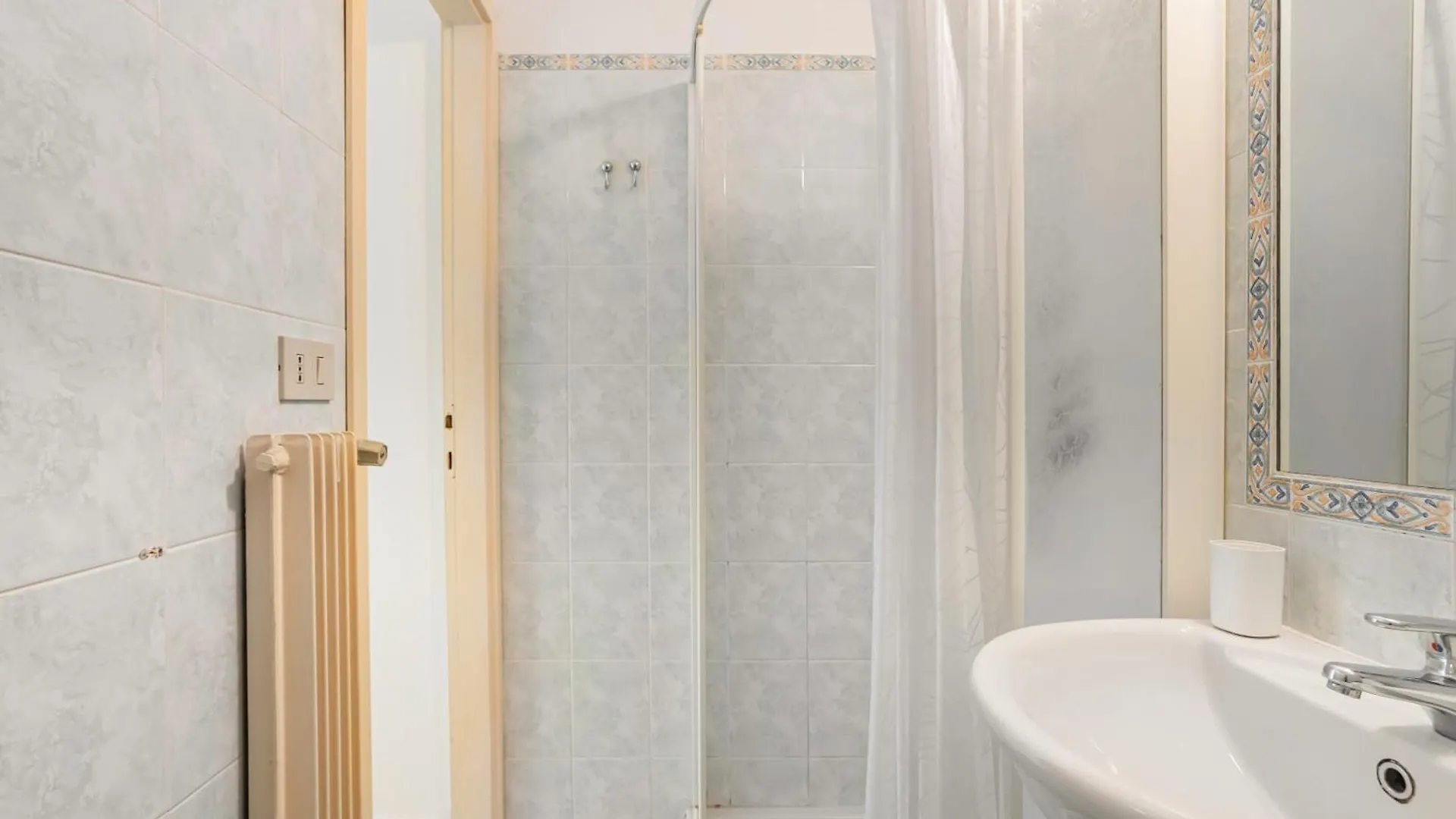 Viareggio Central Apartment Close To The Beach 0*,  Italy